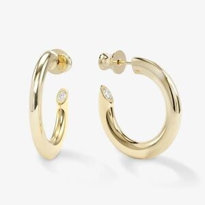 Melinda Maria Beacon Hoops 1" White Diamondettes Hoops Gold NEW - FIRM ✨️